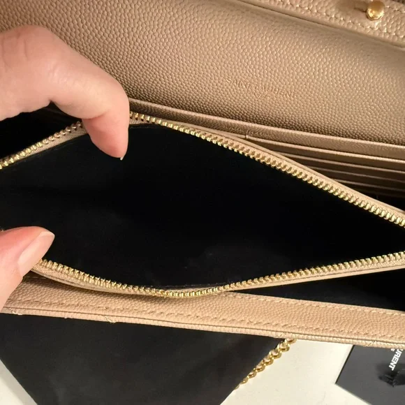 CLASSIC CASSANDRE Chain Wallet in Grain de Poudre Leather (Dark Beige) - Picture 14 of 15